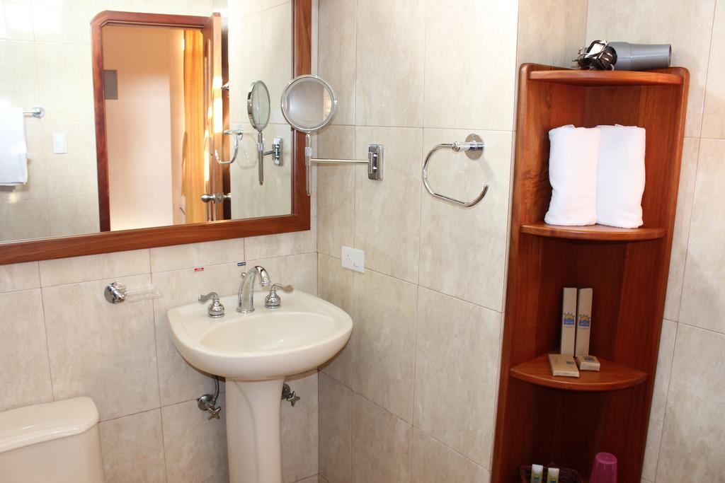 Hotel Del Sol Galapagos Puerto Ayora  Szoba fotó