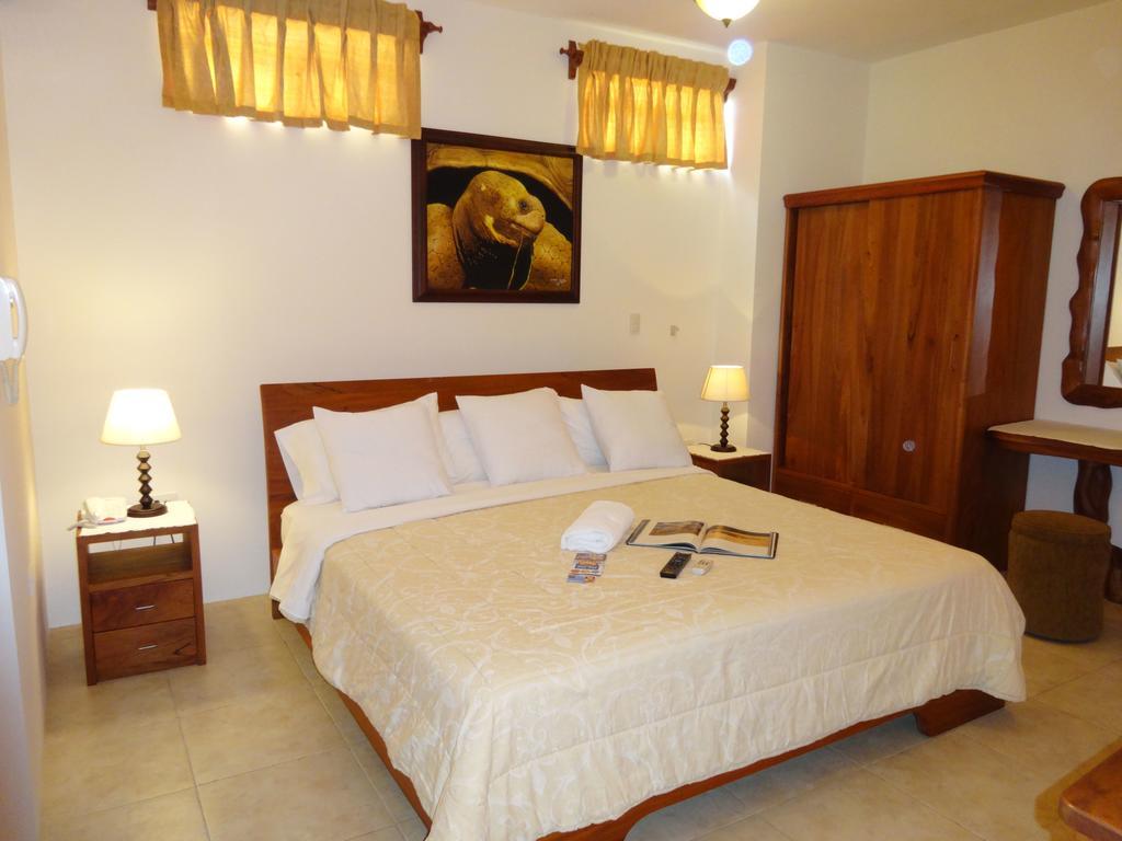 Hotel Del Sol Galapagos Puerto Ayora  Szoba fotó