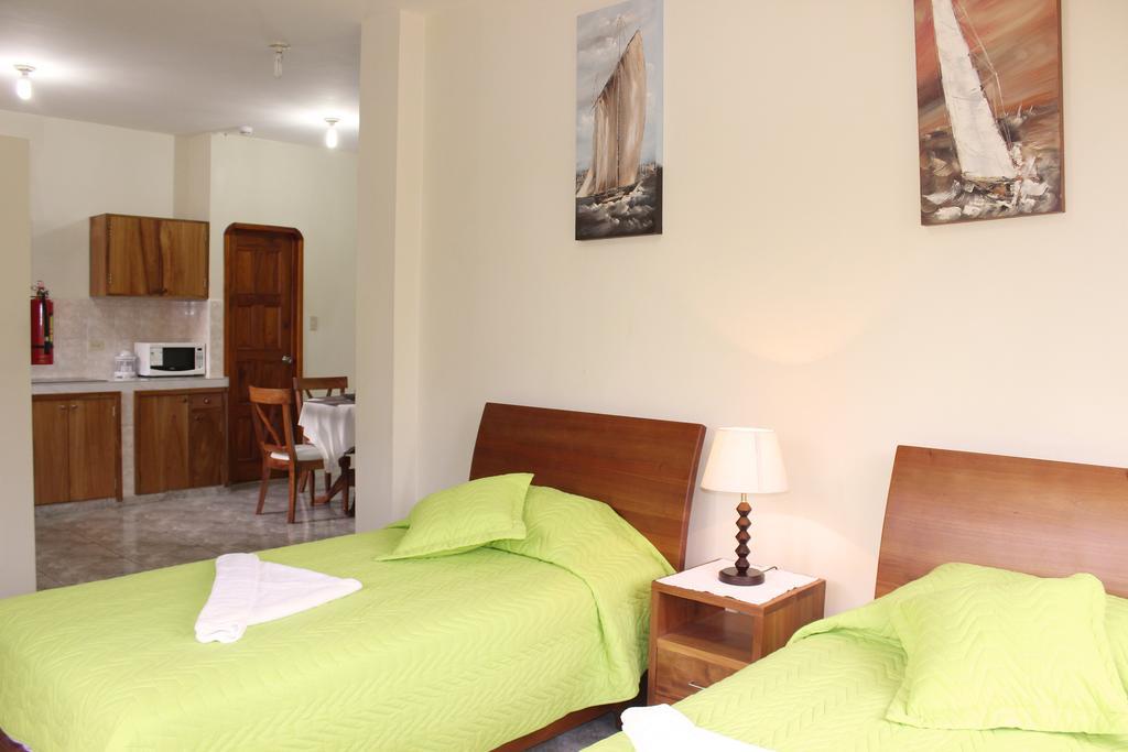 Hotel Del Sol Galapagos Puerto Ayora  Szoba fotó