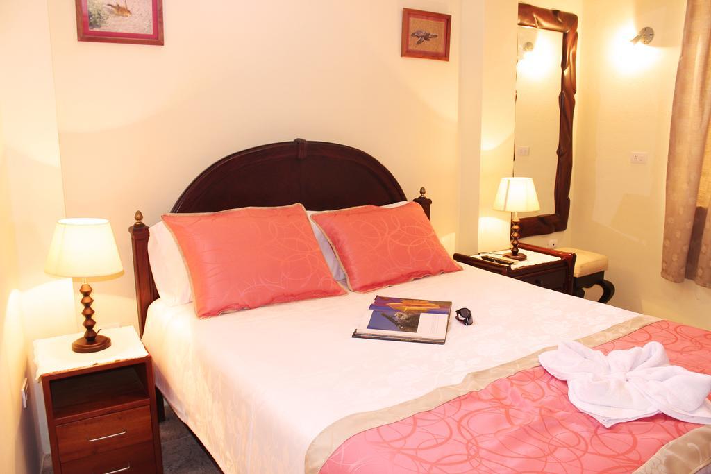 Hotel Del Sol Galapagos Puerto Ayora  Szoba fotó